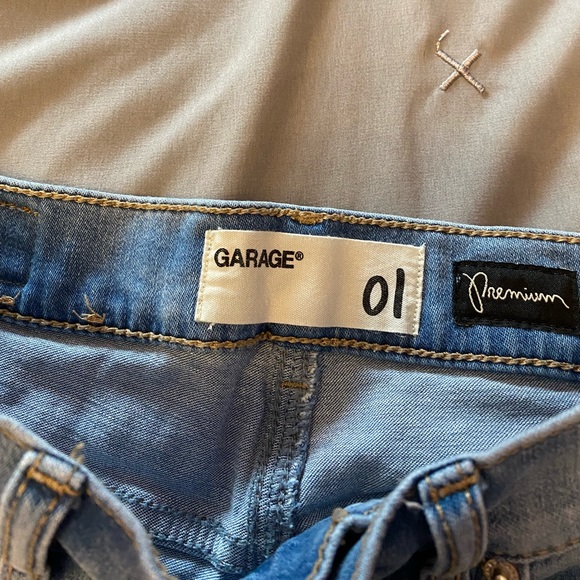 ✴️2 for $20 - Garage High Rise Shorts - Picture 7 of 7